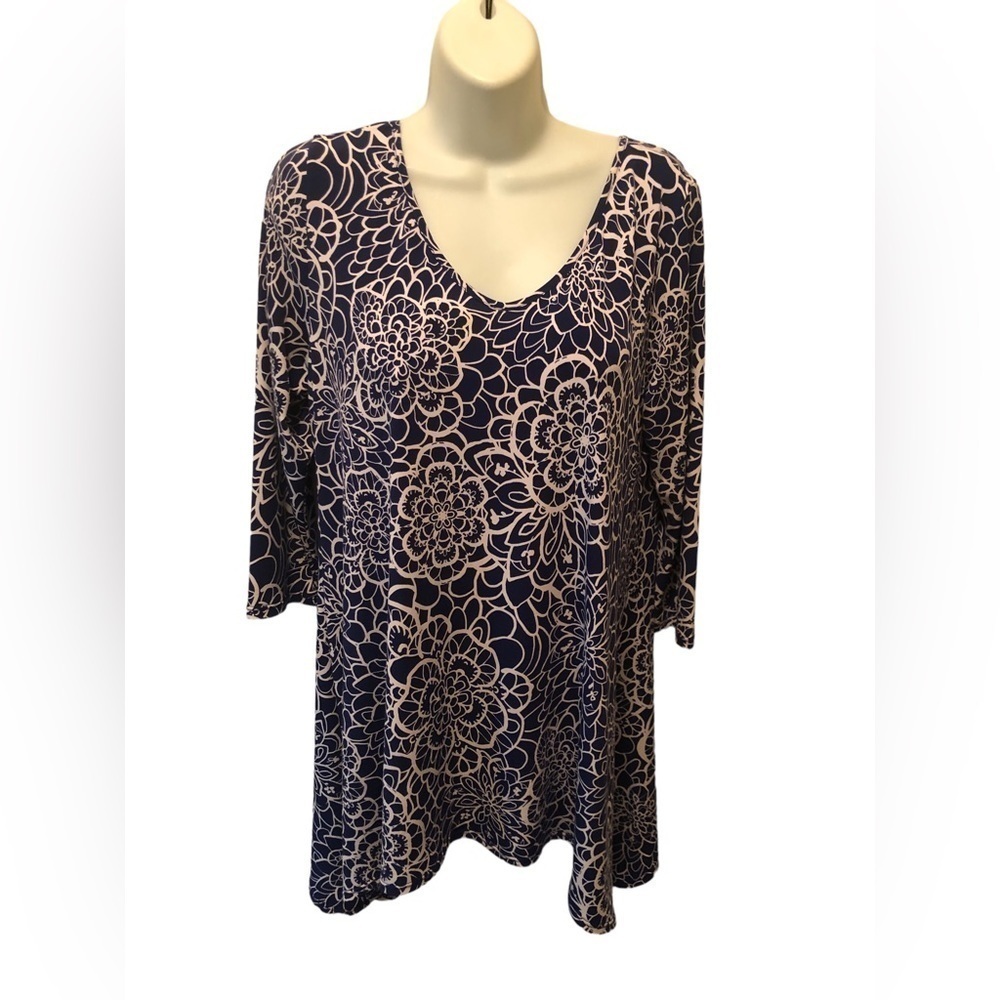 Clara Sunwoo Parachute Hem Tunic Top Sz. M Floral Print - Blue/White 3/4 Sleeve